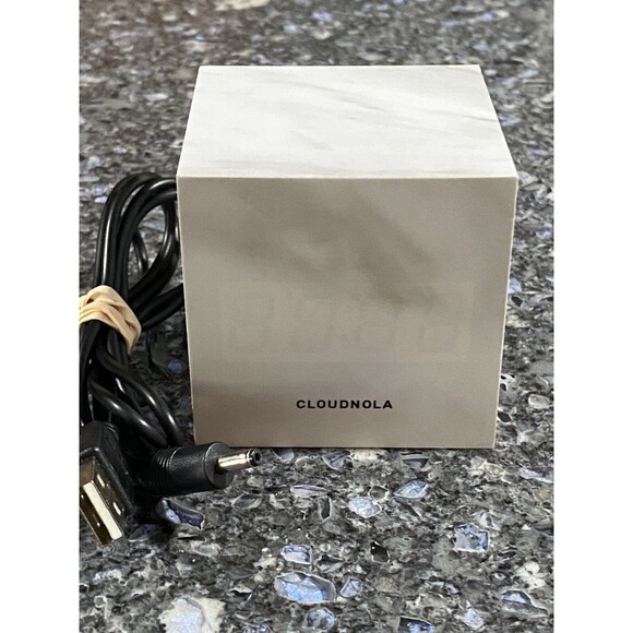 Cloudnola 3-in-1 Travel Alarm Clock USB Cable Calendar Time Temperature FFF - Picture 14 of 16